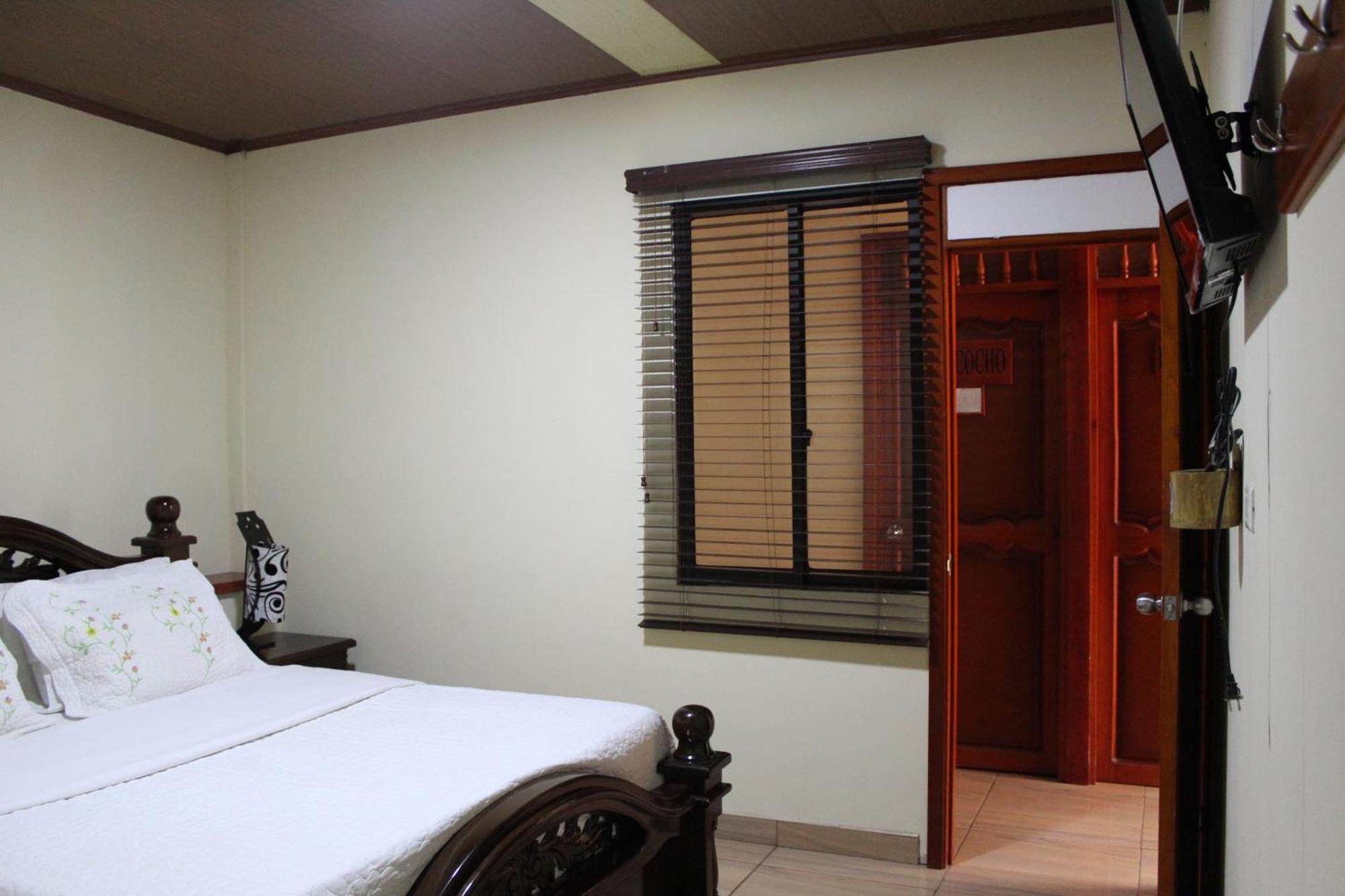 Find Land & A Rest Hotel Филандиа Екстериор снимка